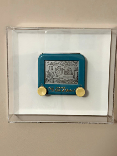 Etch sketch artwork local - etch,